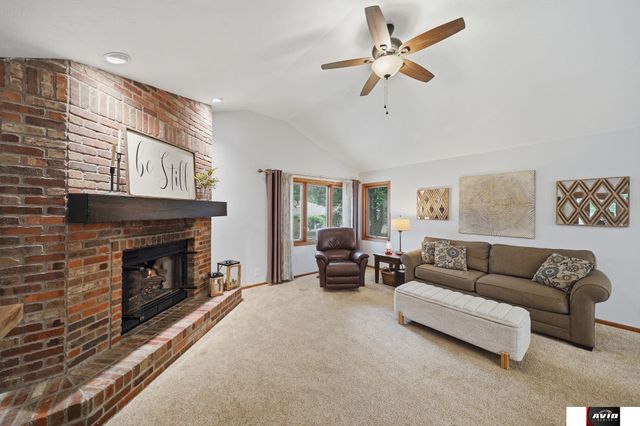 521 Danville Drive, Lincoln, NE 68510