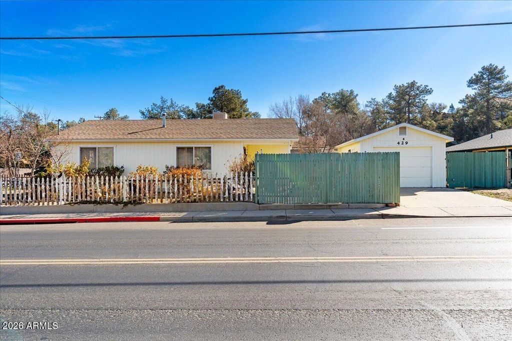 429 GAIL GARDNER Way, Prescott, AZ 86305