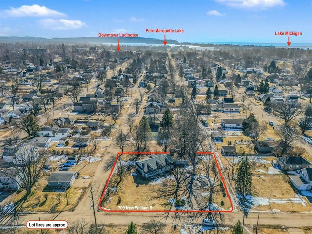 709 New William Street, Ludington, MI 49431