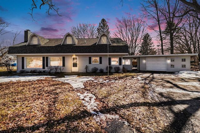 709 New William Street, Ludington, MI 49431