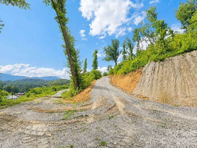 271 Sorrells Cove Road C2, Waynesville, NC 28786