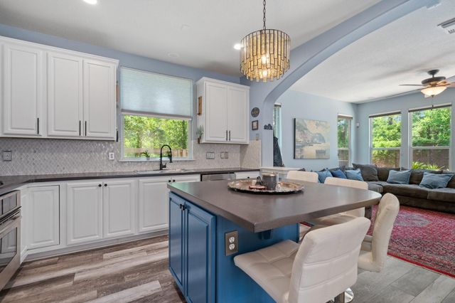 18 Cloud Bank Place, The Woodlands, TX 77382