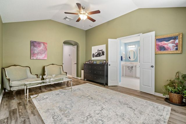 18 Cloud Bank Place, The Woodlands, TX 77382