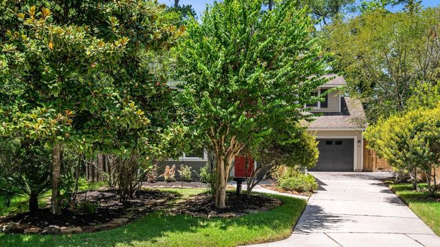 18 Cloud Bank Place, The Woodlands, TX 77382
