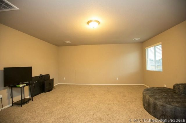 9058 E 136th Place S, Bixby, OK 74008