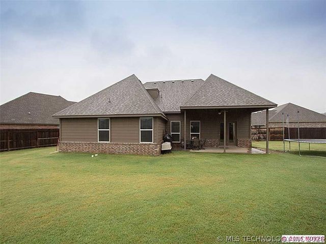 9058 E 136th Place S, Bixby, OK 74008
