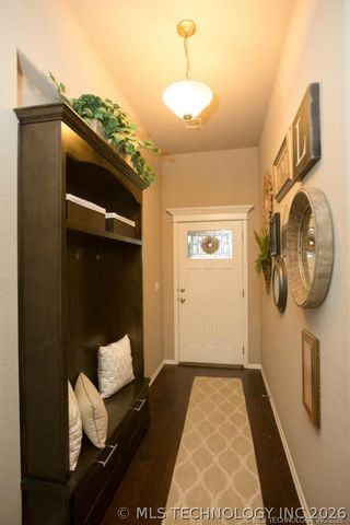 9058 E 136th Place S, Bixby, OK 74008