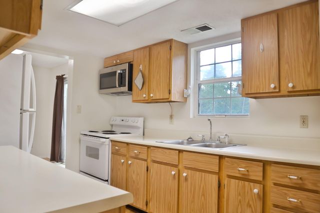 1085 Lake Dr., Lincolnton, GA 30817