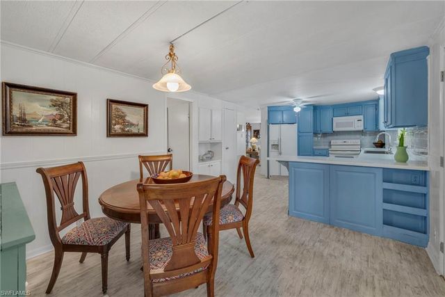 26049 Princess LN, Bonita Springs, FL 34135