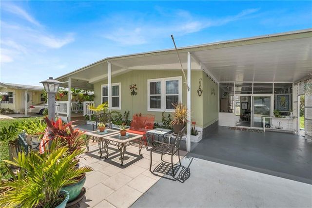 26049 Princess LN, Bonita Springs, FL 34135