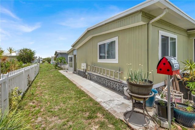 26049 Princess LN, Bonita Springs, FL 34135