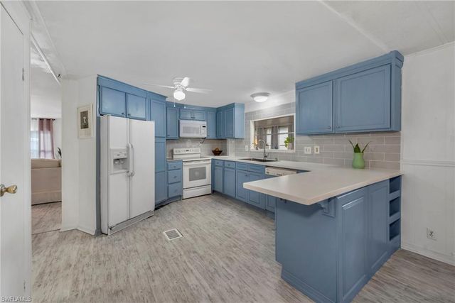 26049 Princess LN, Bonita Springs, FL 34135