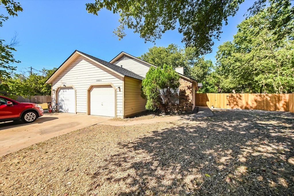 13302 LYNDHURST ST B, Austin, TX 78729