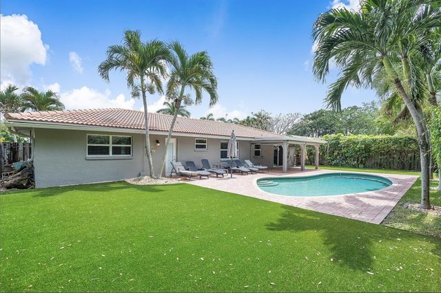 3289 NW 26th Avenue, Boca Raton, FL 33434