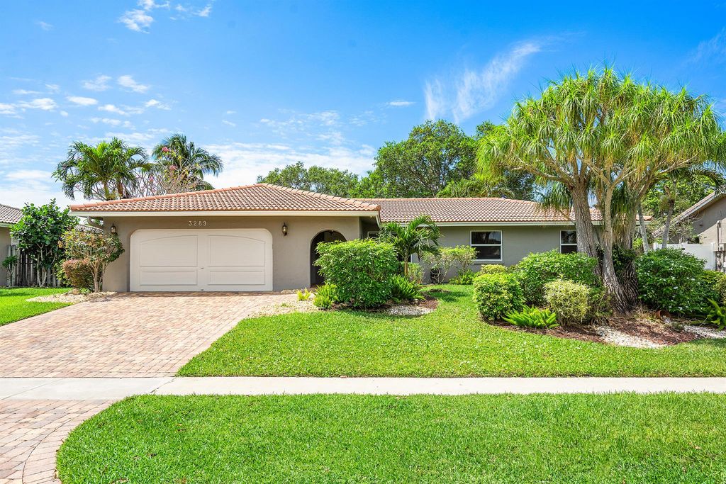 3289 NW 26th Avenue, Boca Raton, FL 33434