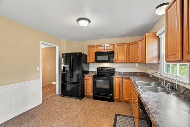 303 W BRIARWOOD LN, Columbia, MO 65203