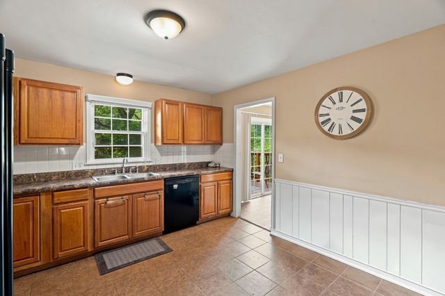 303 W BRIARWOOD LN, Columbia, MO 65203