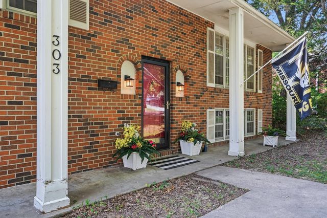 303 W BRIARWOOD LN, Columbia, MO 65203