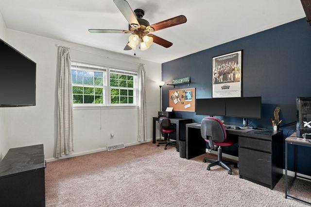 303 W BRIARWOOD LN, Columbia, MO 65203