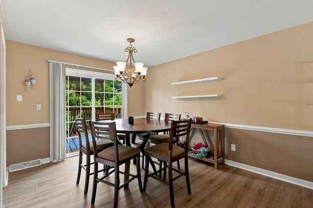 303 W BRIARWOOD LN, Columbia, MO 65203