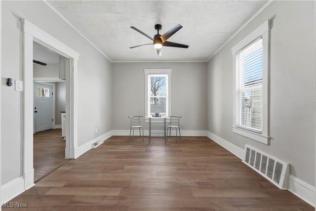 706 Harriet Avenue NW, Canton, OH 44703