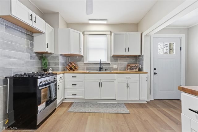 706 Harriet Avenue NW, Canton, OH 44703