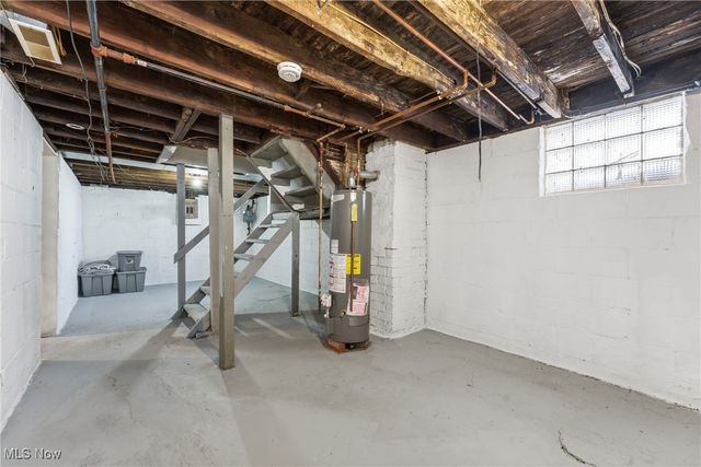 706 Harriet Avenue NW, Canton, OH 44703