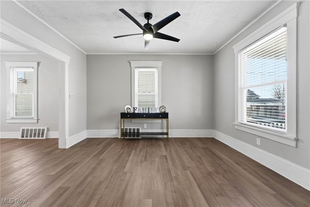 706 Harriet Avenue NW, Canton, OH 44703