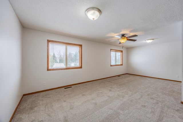 10751 Knollwood Lane, Woodbury, MN 55129