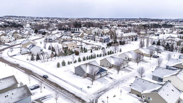 10751 Knollwood Lane, Woodbury, MN 55129