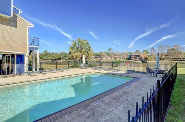18519 Egret Bay Boulevard 1604, Webster, TX 77058