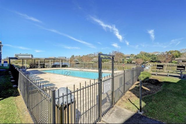 18519 Egret Bay Boulevard 1604, Webster, TX 77058