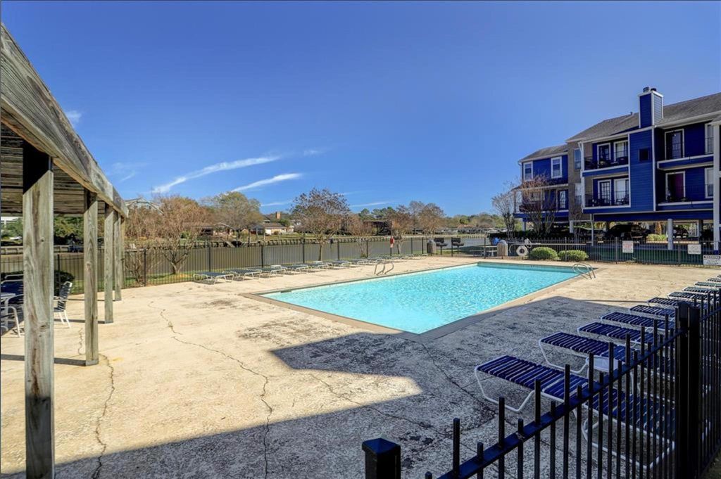 18519 Egret Bay Boulevard 1604, Webster, TX 77058