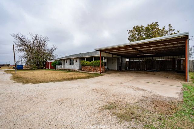 510 W Irving Street, Munday, TX 76371