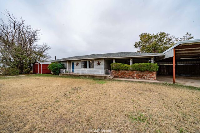 510 W Irving Street, Munday, TX 76371
