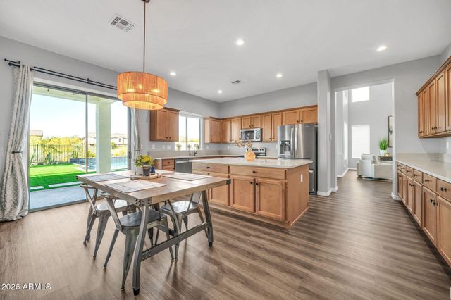 2246 W CLEARVIEW Trail, Anthem, AZ 85086