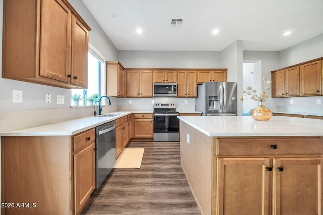 2246 W CLEARVIEW Trail, Anthem, AZ 85086