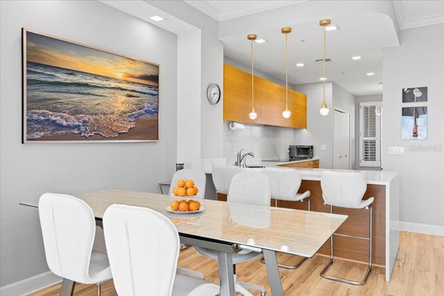 5450 EAGLES POINT CIRCLE 404, Sarasota, FL 34231