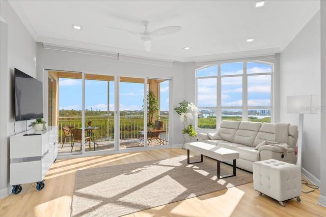 5450 EAGLES POINT CIRCLE 404, Sarasota, FL 34231