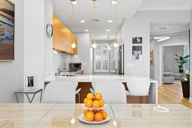 5450 EAGLES POINT CIRCLE 404, Sarasota, FL 34231