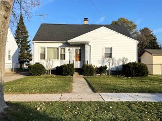1705 Fitzhugh Street, Bay City, MI 48708