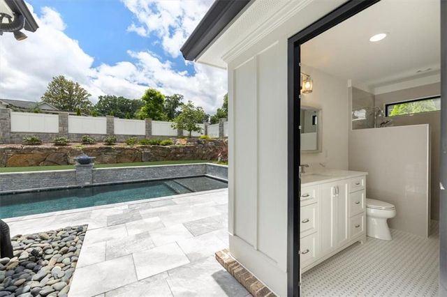 212 Brooke Drive, Alpharetta, GA 30009