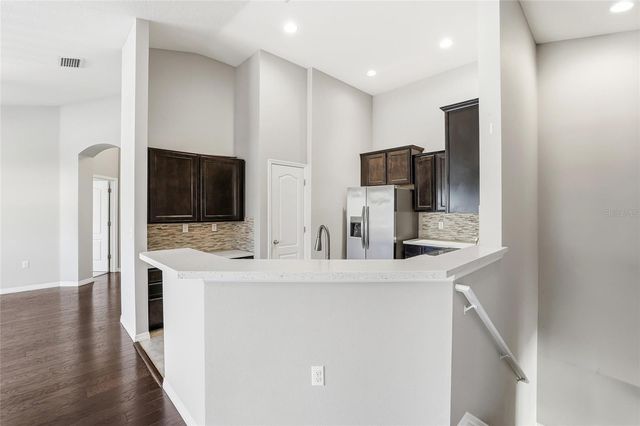 5723 KINGSLETSOUND PLACE, Lithia, FL 33547