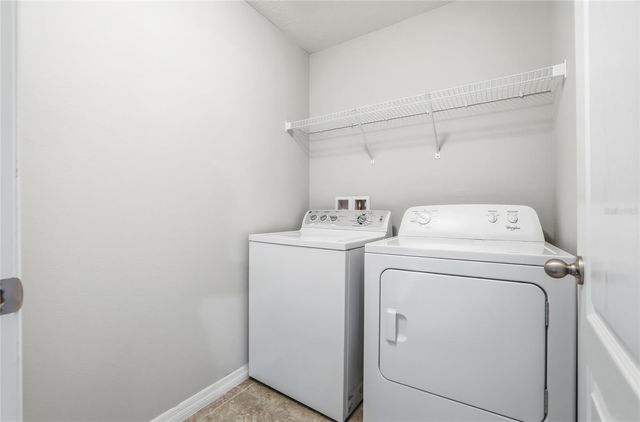 5723 KINGSLETSOUND PLACE, Lithia, FL 33547