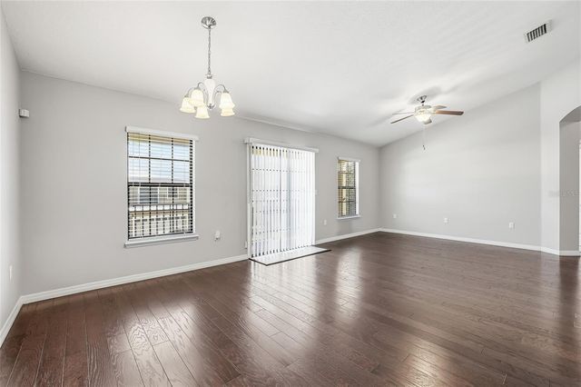 5723 KINGSLETSOUND PLACE, Lithia, FL 33547