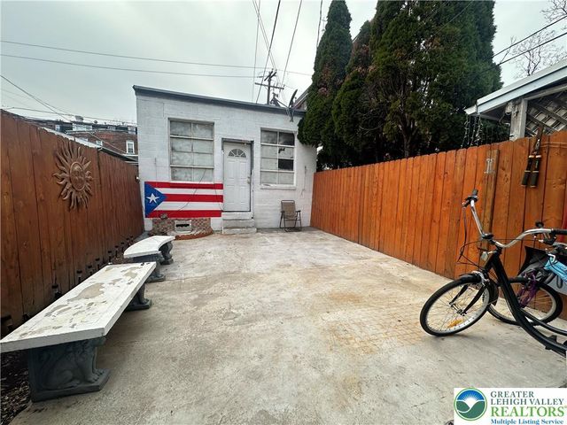 414 North Church Street, Allentown City, PA 18102