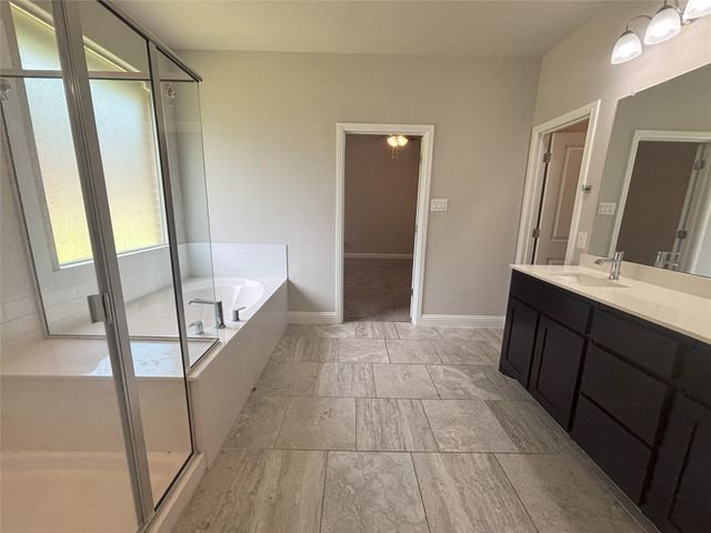 702 Audrey Lane, Mansfield, TX 76063