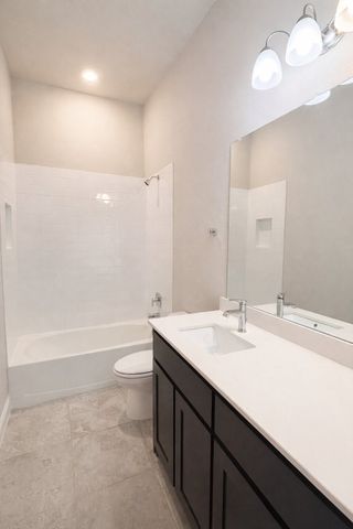702 Audrey Lane, Mansfield, TX 76063