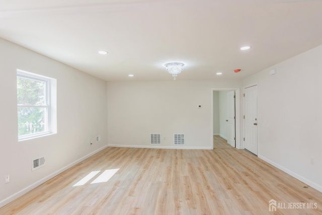 17-1/2 Thomas Street, South River, NJ 08882