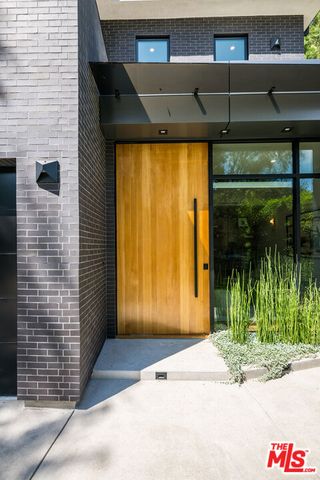 3831 Mound View Avenue, Los Angeles, CA 91604
